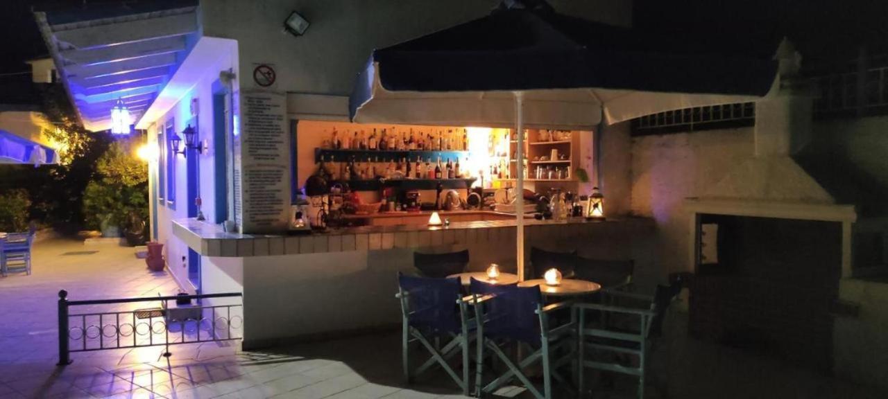 蓝白色公寓酒店 斯巴达 外观 照片